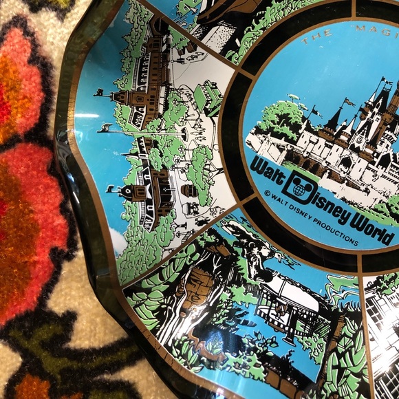 Vintage Walt Disney World Glass Ashtray Trinket Dish Magic Kingdom Early 1970's - Picture 6 of 6